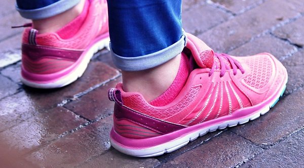 10 zapatillas de mujer ideales para hacer deporte esta primavera