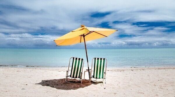 Las mejores sombrillas de playa por menos de 60 euros