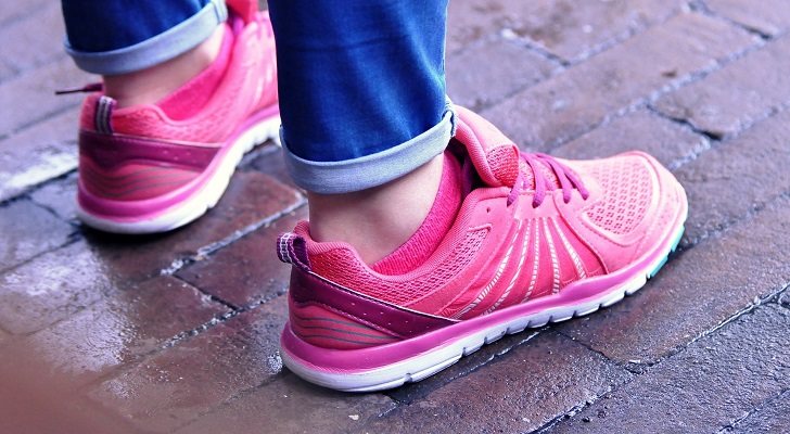 10 zapatillas de mujer ideales para hacer deporte esta primavera
