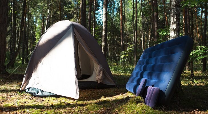 Los mejores colchones hinchables para camping del mercado